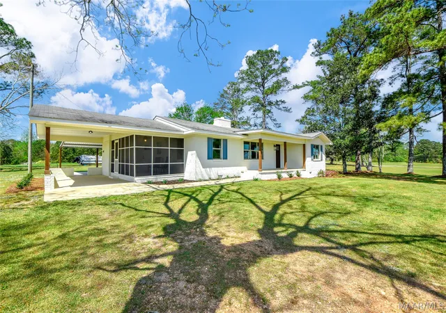 2nd image of 247 Cherokee Trl, Tallassee, AL 36078 | MLS# 585432