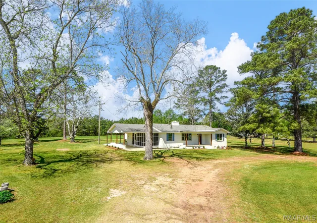 5th image of 247 Cherokee Trl, Tallassee, AL 36078 | MLS# 585432