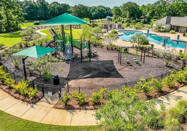 3rd image of 264 Hillston Dr, Wetumpka, AL 36093 | MLS# 585469