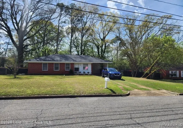 Homes for sale in Montgomery, AL | 3816 Robbins Rd, Montgomery, AL 36109 | MLS# 585542