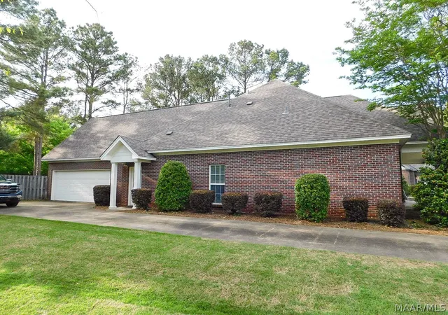 Homes for sale in Montgomery, AL | 8407 Vintage Wy, Montgomery, AL 36116 | MLS# 585628