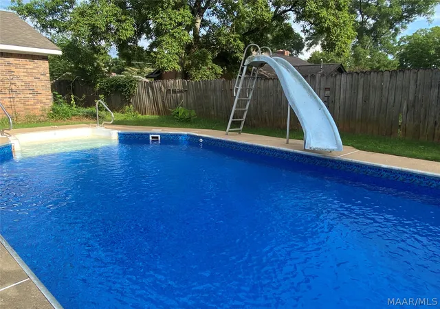 2nd image of 212 James St, Wetumpka, AL 36092 | MLS# 584234
