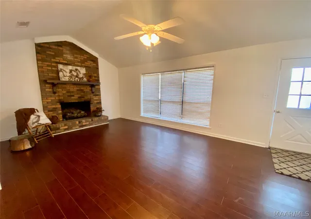 3rd image of 212 James St, Wetumpka, AL 36092 | MLS# 584234