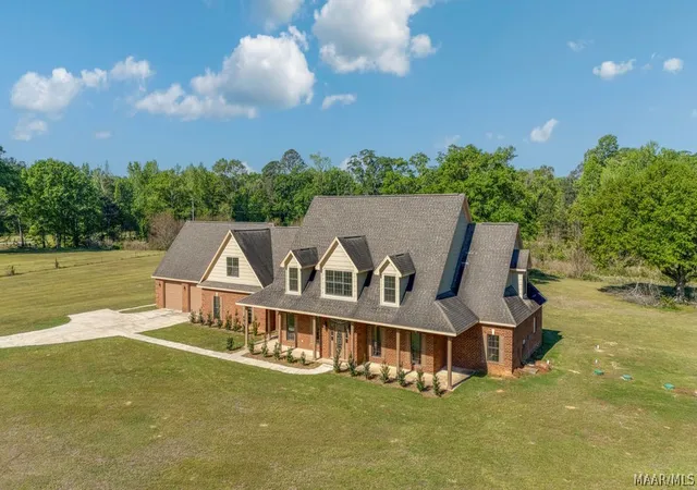 Homes for sale in White Hall, AL | 71 Sadie Dr, White Hall, AL 36040 | MLS# 585633