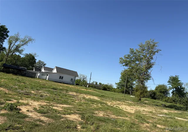 2nd image of 1714 Minter Ave, Selma, AL 36703 | MLS# 585158
