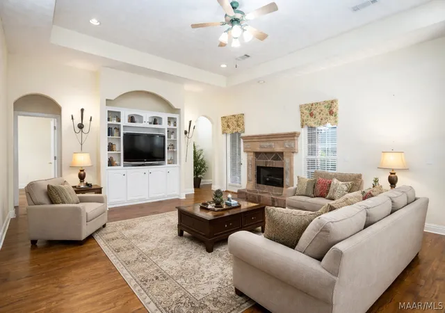 Photo 3 of Single family home for sale at 6937 Heathermoore Loop, Montgomery, AL 36117 | MLS# 585722 | Listing updated on 2026-09-01