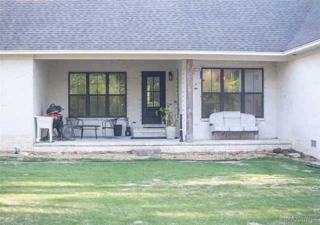 3rd image of 1709 Pierce Chapel Rd, Wetumpka, AL 36092 | MLS# 585671