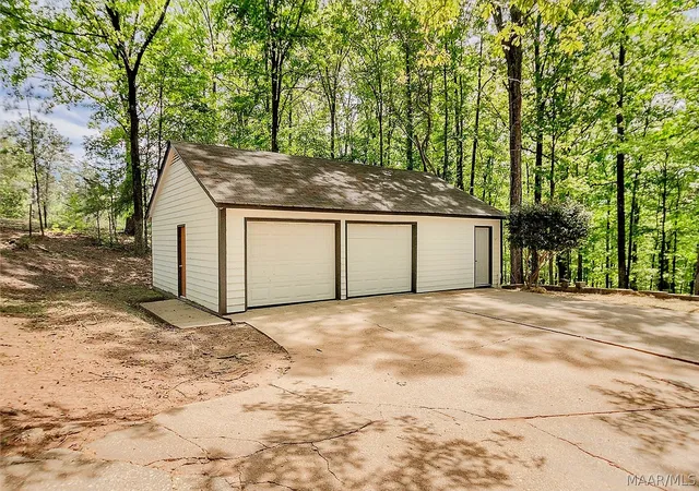31st image of 2810 Trotters Trl, Wetumpka, AL 36093 | MLS# 585719
