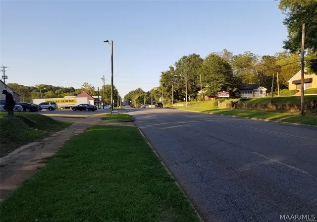 2nd image of 2316 Noble St, Anniston, AL 36201 | MLS# 585818