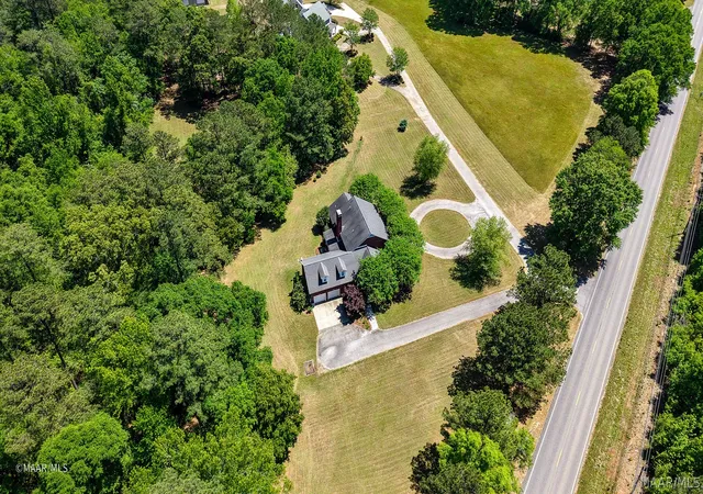 3rd image of 105 Baileyshire Ln, Jackson, AL 36545 | MLS# 585156