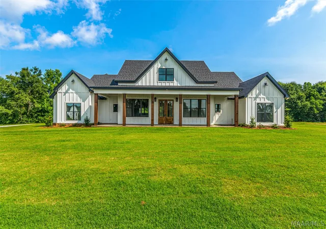 Homes for sale in Tallassee, AL | 2480 Burt Mill Rd, Tallassee, AL 36078 | MLS# 585864