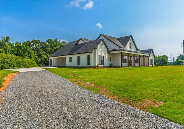 Homes for sale in Tallassee, AL | 2480 Burt Mill Rd, Tallassee, AL 36078 | MLS# 585864