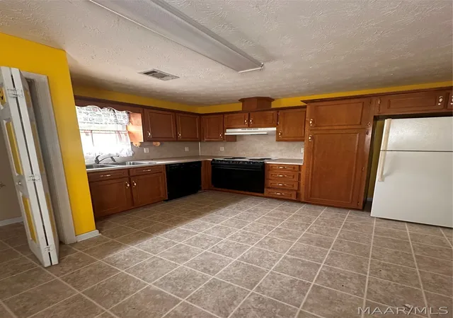 Homes for sale in Phenix City, AL | 103 Pond Mill St, Phenix City, AL 36870 | MLS# 585892