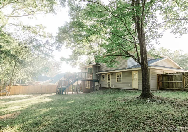 Homes for sale in Auburn, AL | 828 University Dr E, Auburn, AL 36830 | MLS# 585874
