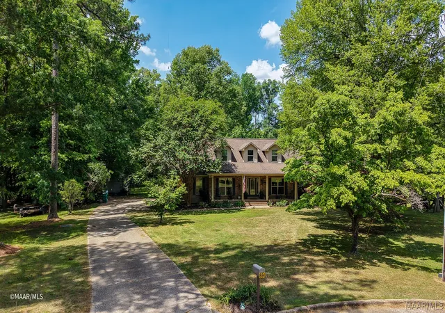 2nd image of 884 Berkshire Ct, Thomasville, AL 36784 | MLS# 585811