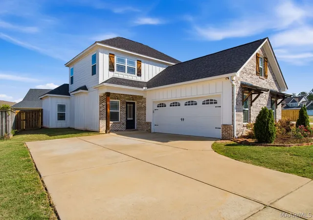 Photo 2 of Single family home for sale at 31 Ivy Loop, Phenix City, AL 36867 | MLS# 586018 | Listing updated on 2026-09-01