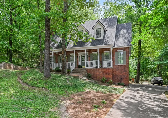 Homes for sale in Wetumpka, AL | 75 Willow Bend Dr, Wetumpka, AL 36093 | MLS# 586082