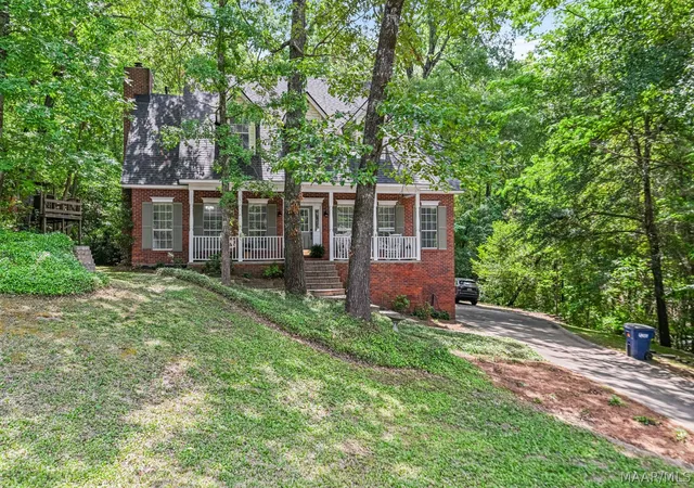Homes for sale in Wetumpka, AL | 75 Willow Bend Dr, Wetumpka, AL 36093 | MLS# 586082
