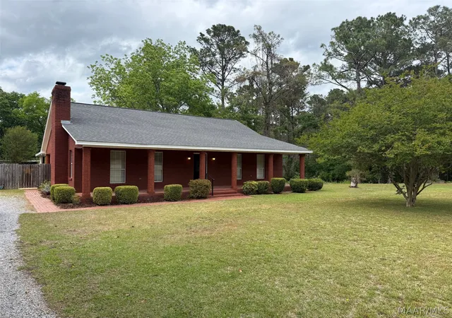 1st image of 2207 County Road 85, Deatsville, AL 36022 | MLS# 586120
