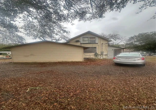 15th image of 402 2nd Ave, Tallassee, AL 36078 | MLS# 586141