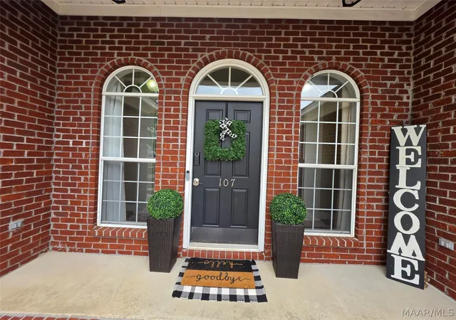 Photo 3 of Single family home for sale at 107 Sparrow Point Ct, Deatsville, AL 36022 | MLS# 586142 | Listing updated on 2026-07-01