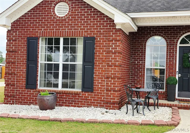 Photo 4 of Single family home for sale at 107 Sparrow Point Ct, Deatsville, AL 36022 | MLS# 586142 | Listing updated on 2026-07-01