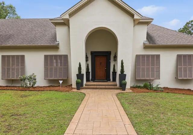 Photo 3 of Single family home for sale at 46 Lookout Ridge Rd, Wetumpka, AL 36093 | MLS# 586264 | Listing updated on 2026-09-01