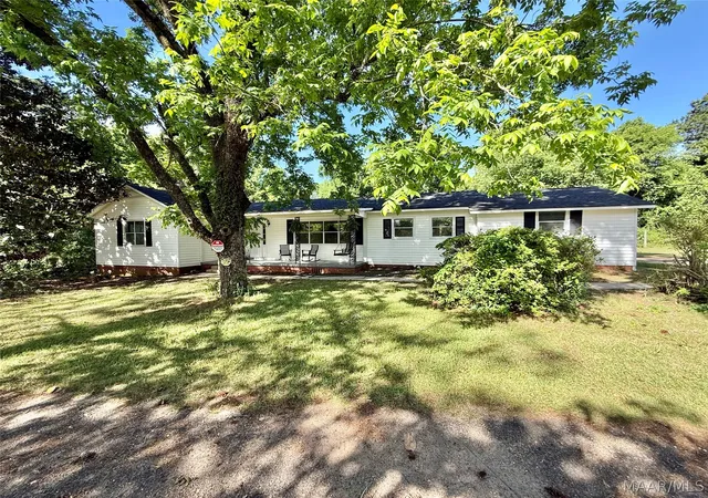 2nd image of 1355 N Ann Ave, Tallassee, AL 36078 | MLS# 586325