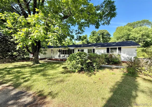 3rd image of 1355 N Ann Ave, Tallassee, AL 36078 | MLS# 586325