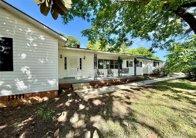 5th image of 1355 N Ann Ave, Tallassee, AL 36078 | MLS# 586325