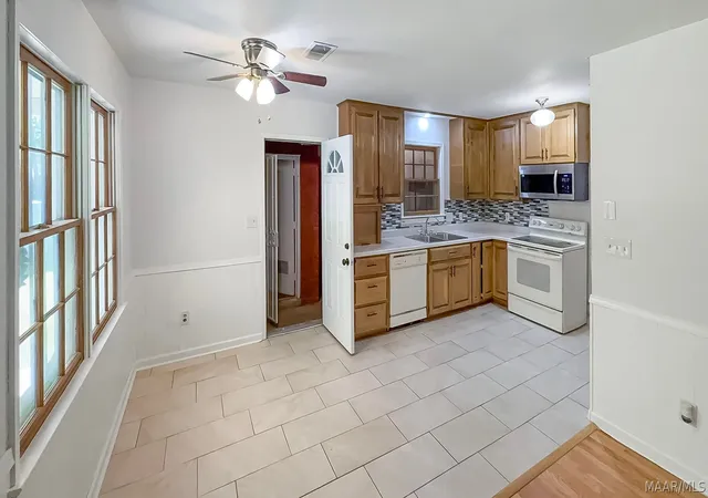 2nd image of 2627 Fisk Rd, Montgomery, AL 36111 | MLS# 586047