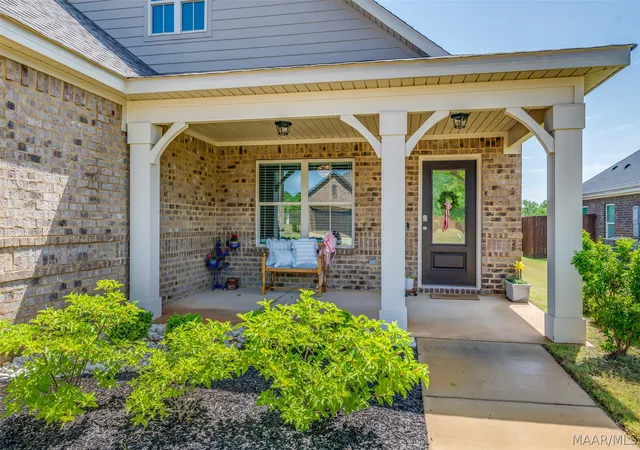 Photo 3 of Single family home for sale at 738 Harbin Dr, Prattville, AL 36066 | MLS# 586307 | Listing updated on 2026-10-08