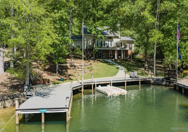 Homes for sale in Dadeville, AL | 80 Stillwaters Grv, Dadeville, AL 36853 | MLS# 586383