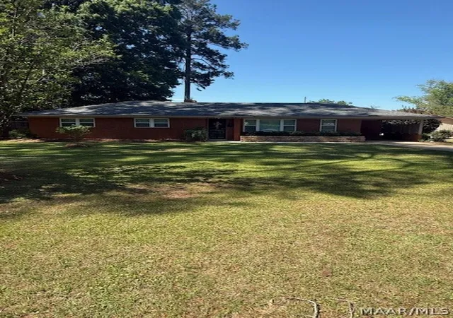 4th image of 3819 Marie Cook Dr, Montgomery, AL 36109 | MLS# 586125