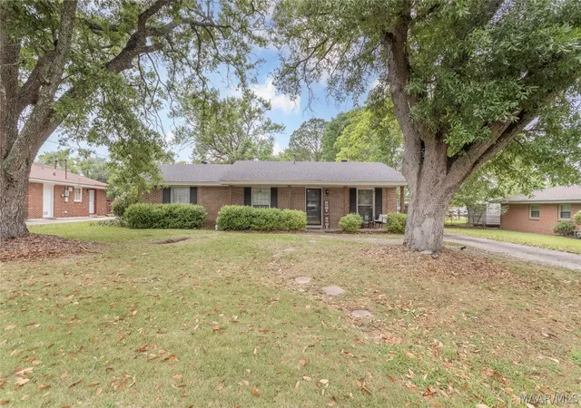 Photo 1 of Single family home for sale at 168 Spring Valley Rd, Montgomery, AL 36116 | MLS# 586387 | Listing updated on 2026-08-28