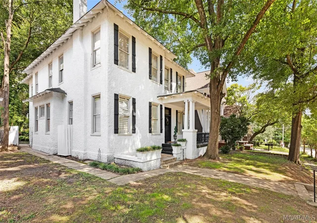 4th image of 1241 S Hull St, Montgomery, AL 36104 | MLS# 586416