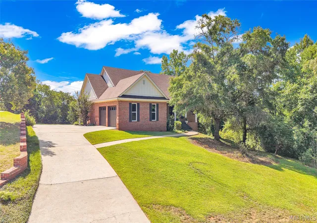 1st image of 221 Doe Dr, Prattville, AL 36067 | MLS# 586481