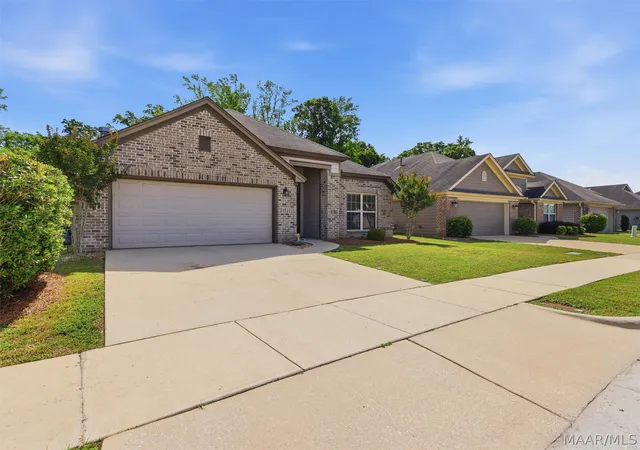 2nd image of 1016 Russborough Ct, Montgomery, AL 36117 | MLS# 586154