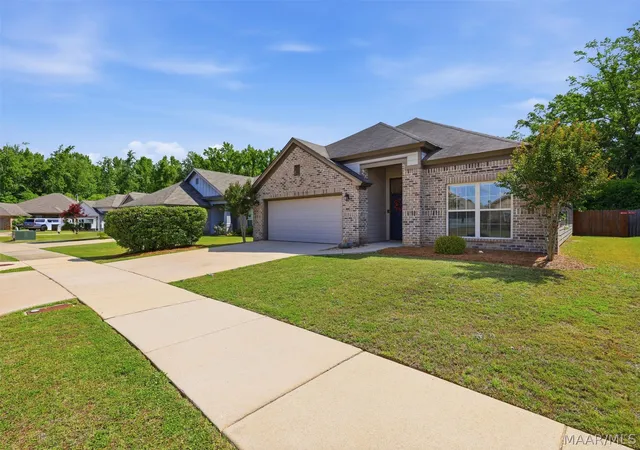 3rd image of 1016 Russborough Ct, Montgomery, AL 36117 | MLS# 586154