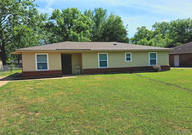 Photo 1 of Single family home for sale at 3042 Woodley Park Dr, Montgomery, AL 36116 | MLS# 585865 | Listing updated on 2026-07-14
