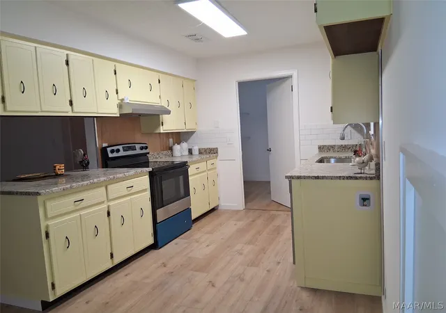 Photo 2 of Single family home for sale at 3042 Woodley Park Dr, Montgomery, AL 36116 | MLS# 585865 | Listing updated on 2026-07-14
