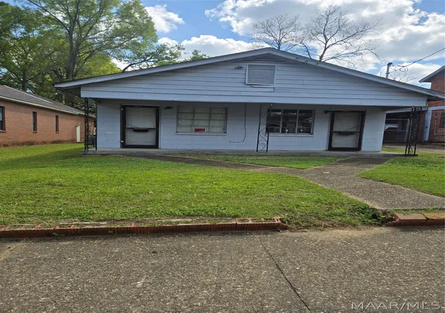 1st image of 643 Clinton St #DUPLEX, Montgomery, AL 36108 | MLS# 586540