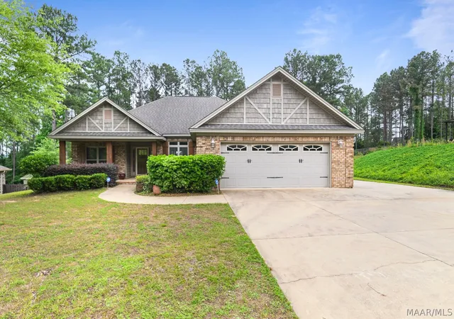 2nd image of 208 Southern Hills Dr, Wetumpka, AL 36093 | MLS# 586552