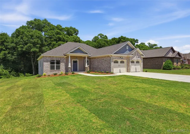 Photo 3 of Single family home for sale at 480 Weatherby Trl, Prattville, AL 36067 | MLS# 586586 | Listing updated on 2026-09-01