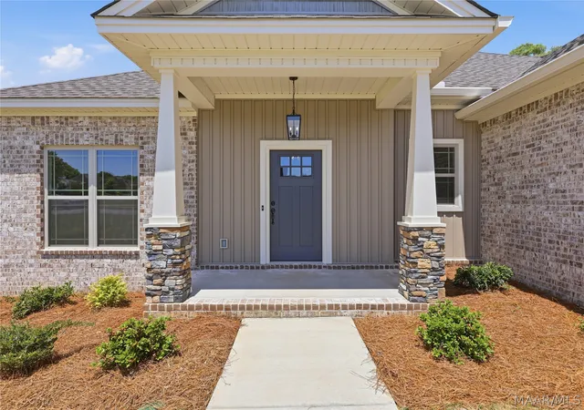 Photo 3 of Single family home for sale at 480 Weatherby Trl, Prattville, AL 36067 | MLS# 586586 | Listing updated on 2026-09-01