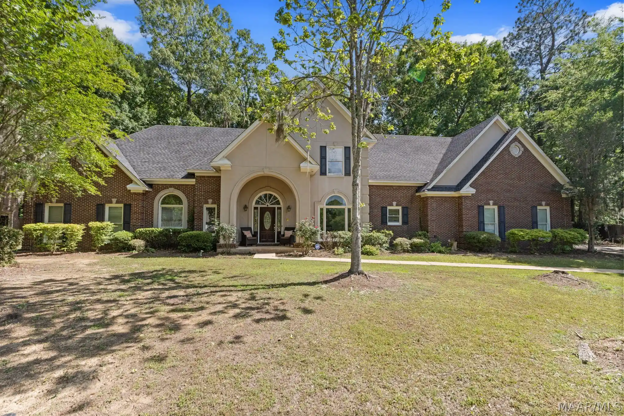 Photo 1 of Single family home for sale at 8230 Jackson Tr, Montgomery, AL 36117 | MLS# 586588 | Listing updated on 2026-10-25