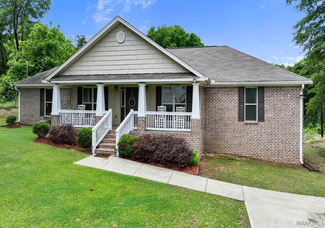 2nd image of 612 Bass St, Tallassee, AL 36078 | MLS# 586611