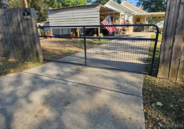26th image of 211 Central Blvd, Tallassee, AL 36078 | MLS# 586612