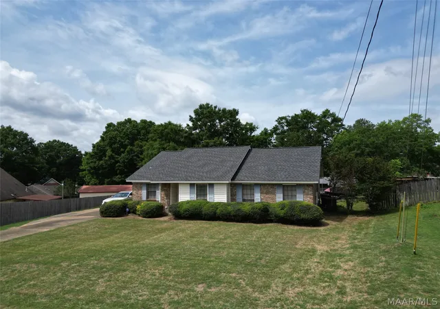 2nd image of 1814 Jenny Dr, Prattville, AL 36066 | MLS# 586629