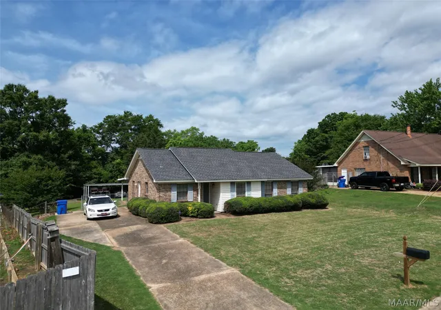 3rd image of 1814 Jenny Dr, Prattville, AL 36066 | MLS# 586629